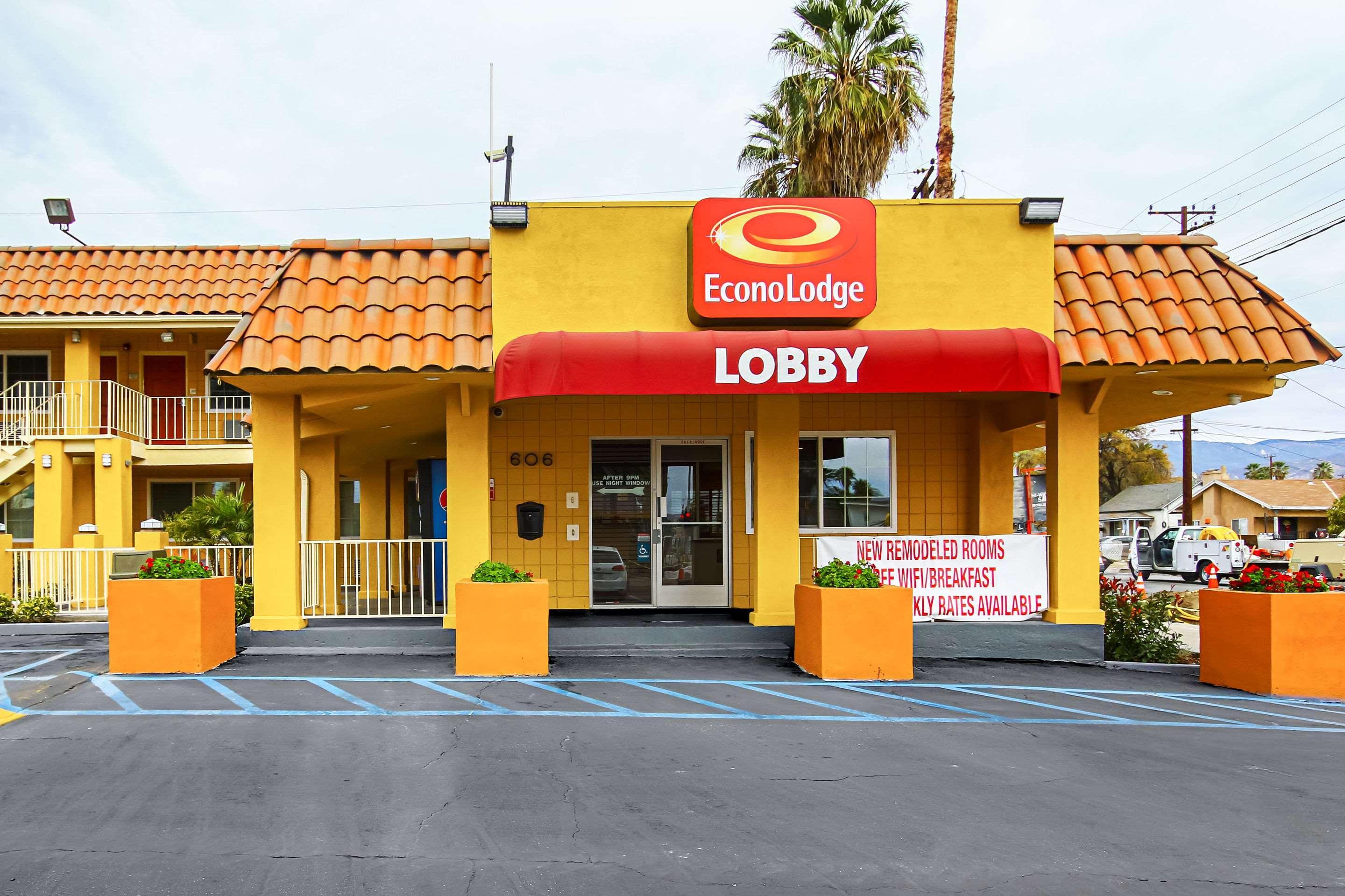 Econo Lodge San Bernardino I-215 Exteriér fotografie